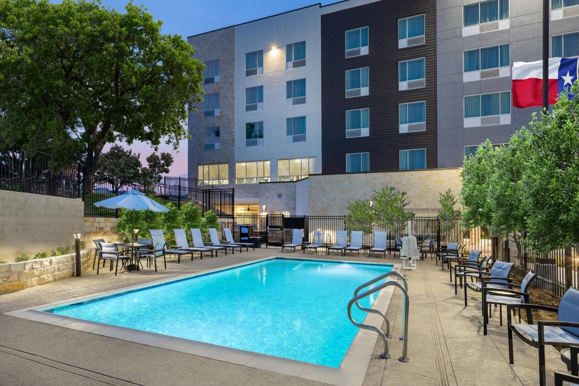 Towneplace Suites By Marriott Austin Northwest The Domain Area Exterior foto